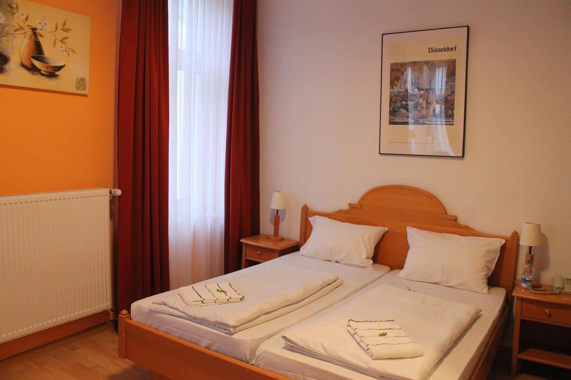Hotel Weidenhof Dusseldorf Luaran gambar