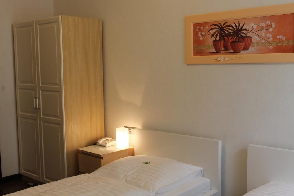 Hotel Weidenhof Dusseldorf Luaran gambar